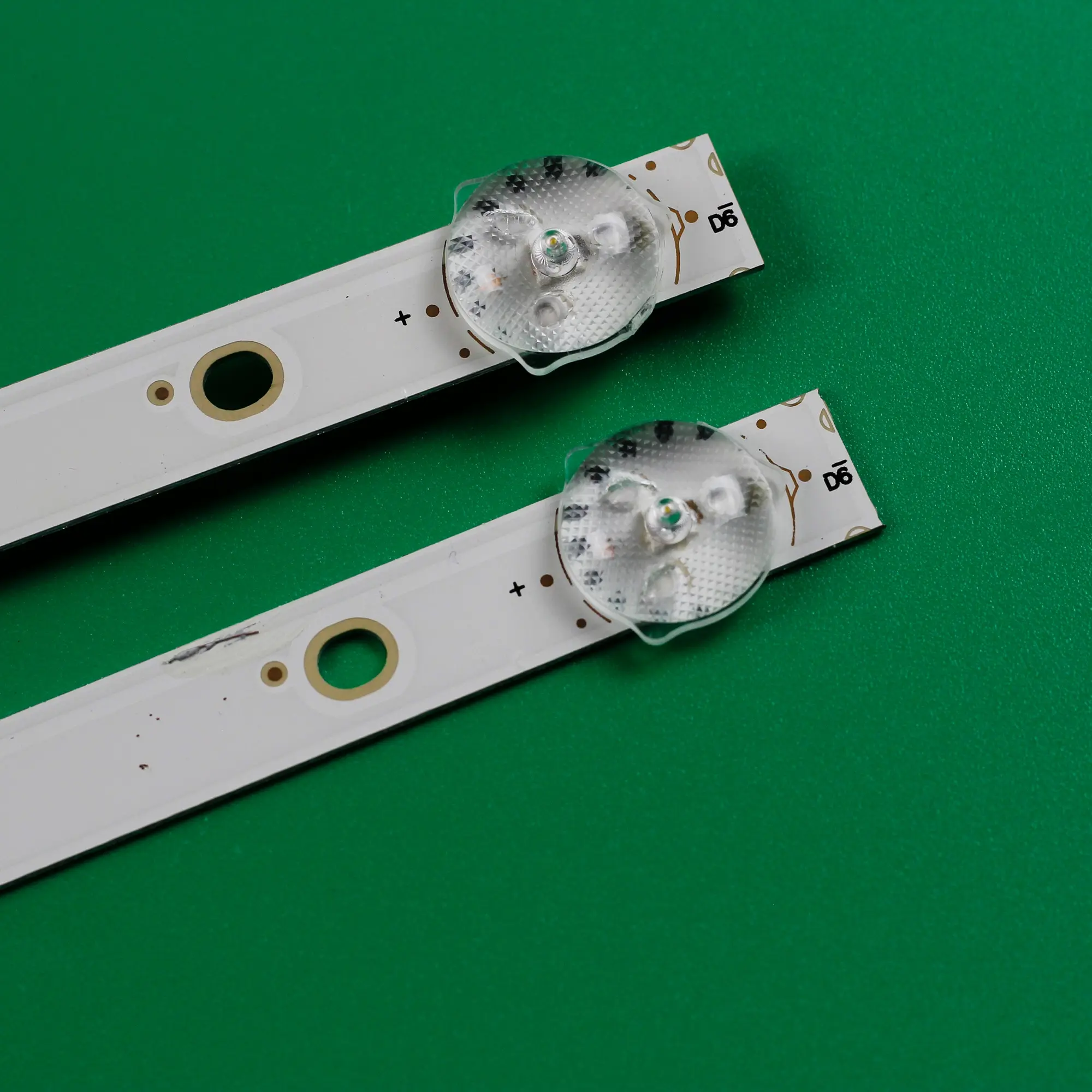 2pcs LED Strip For PK-32D16T KJ32D06-ZC22AG-20E 09E 12 18 20 26 26E 303KJ320052E DLED32HD 2X6 0005 KJ320M13 KJ320M14 EX-32HS011B