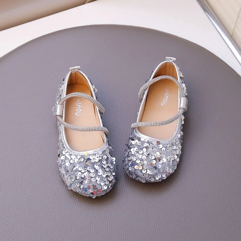 Girls Flat Shoes Shiny Sequins Round Toes Children Dance Performance Shoes Chic Soft Sole 2025 New Kids Leather Shoes Non-slip