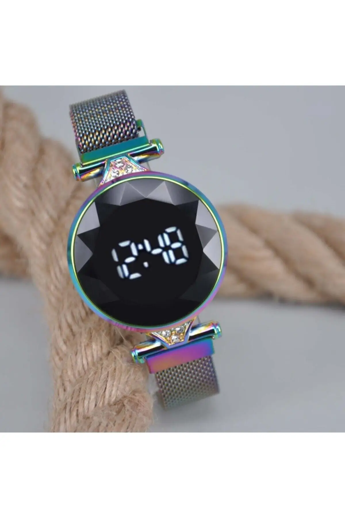 Women's Colorful Magnet Mesh Watchband Round Wristwatch Su-118