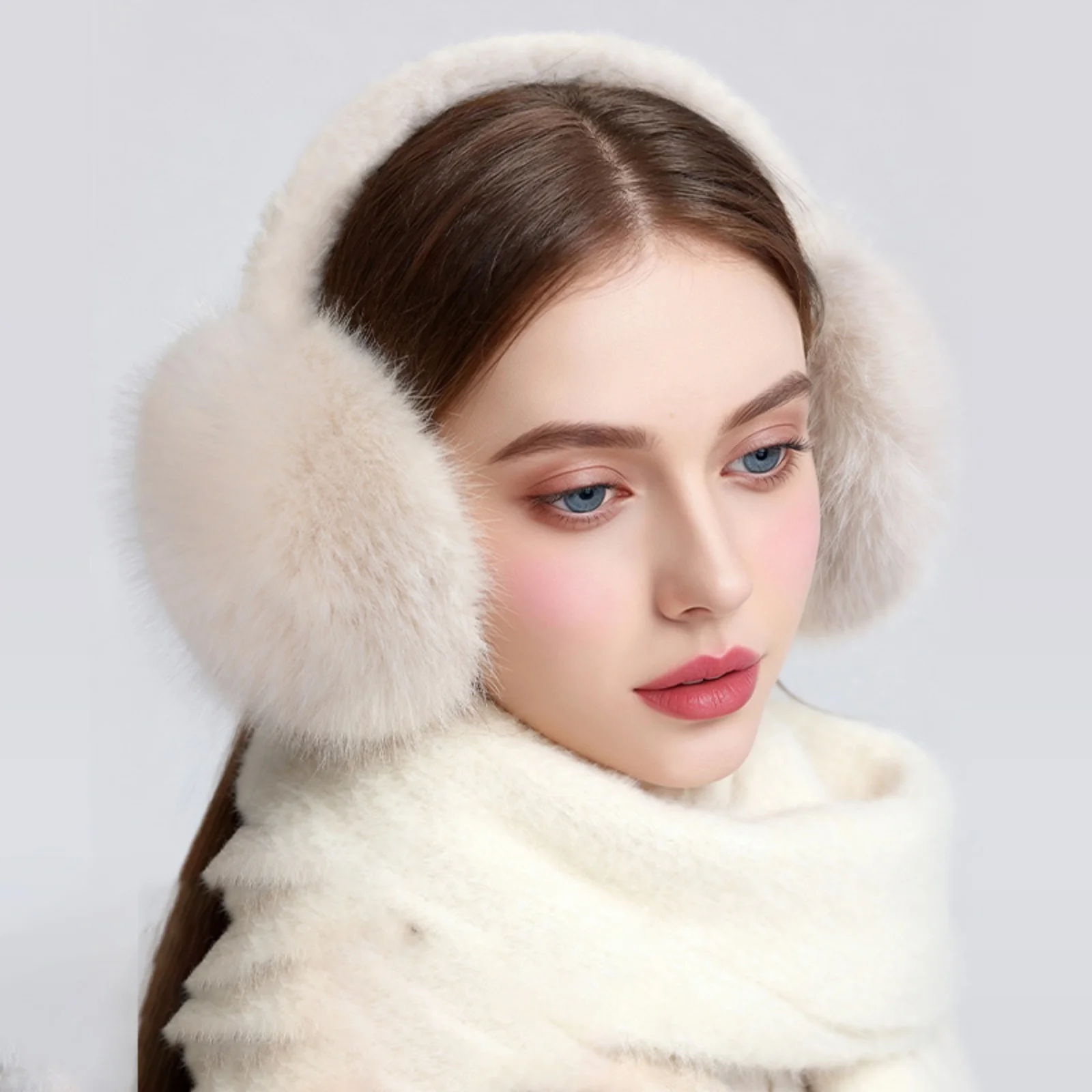 مجموعة أغطية للأذنين ووشاح من الفرو الصناعي مكونة من قطعة واحدة، إكسسوارات شتوية بيضاء دافئة ناعمة، طقس بارد مريح، شتاء نسائي أنيق وأنيق #1