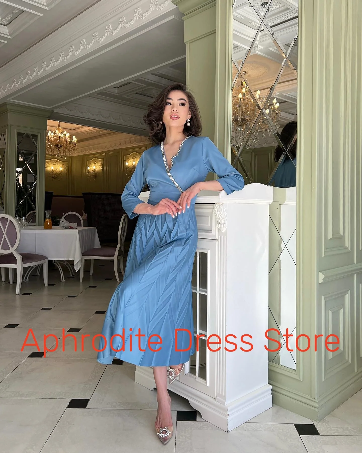 Abiti da sera in cristallo jersey di alta qualità personalizzati Delicati maniche a 3/4 con scollo a V Abiti da celebrità Custom Made Party D