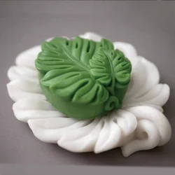 Leaf Shaped Soap Silicone Mold DIY Handmade Aromatherapy Gypsum Candle Tabletop Decoration Mould