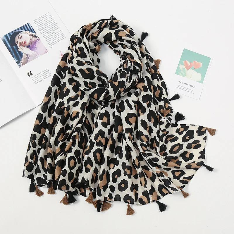 Leopard Print Scarf for Women Large Shawls Design Hijab Echarpe Print Tassel Scarves Lady Beach Stole Muffler Foulard Pareo