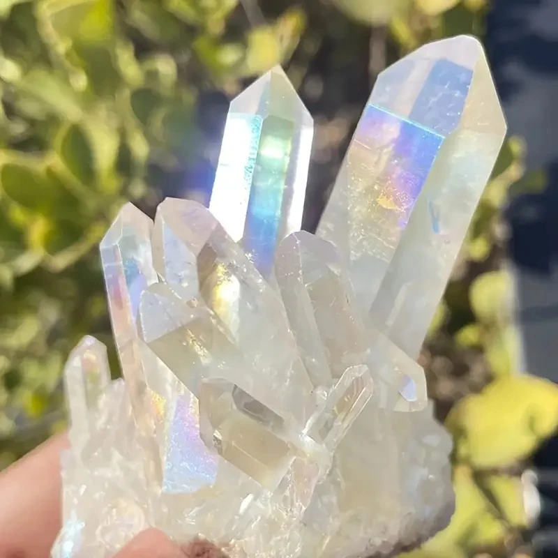 Aura-cláster de cristal de cuarzo, adorno de piedras preciosas naturales, racimo de cuarzo blanco curativo con reflejos de luz coloridos, decoración del hogar