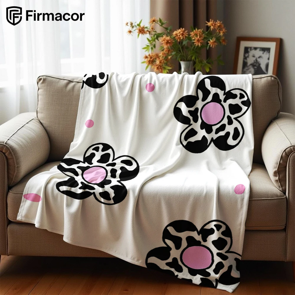 Cow Print Daisy Dot Soft Flannel Blanket Breathable Warm Throw for Office Car Sofa Kids Room Birthday Xmas Gift