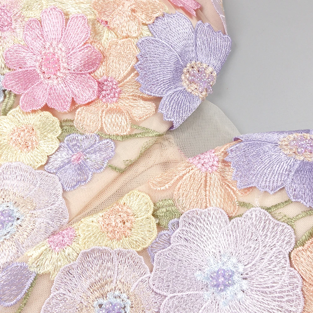 Romantisches langes Kleid mit 3D-Blumenstickerei und durchsichtigem Netzstoff – ärmelloses Kleid mit hohem Schlitz für Gartenpartys, Abschlussball, Couture-Laufsteg