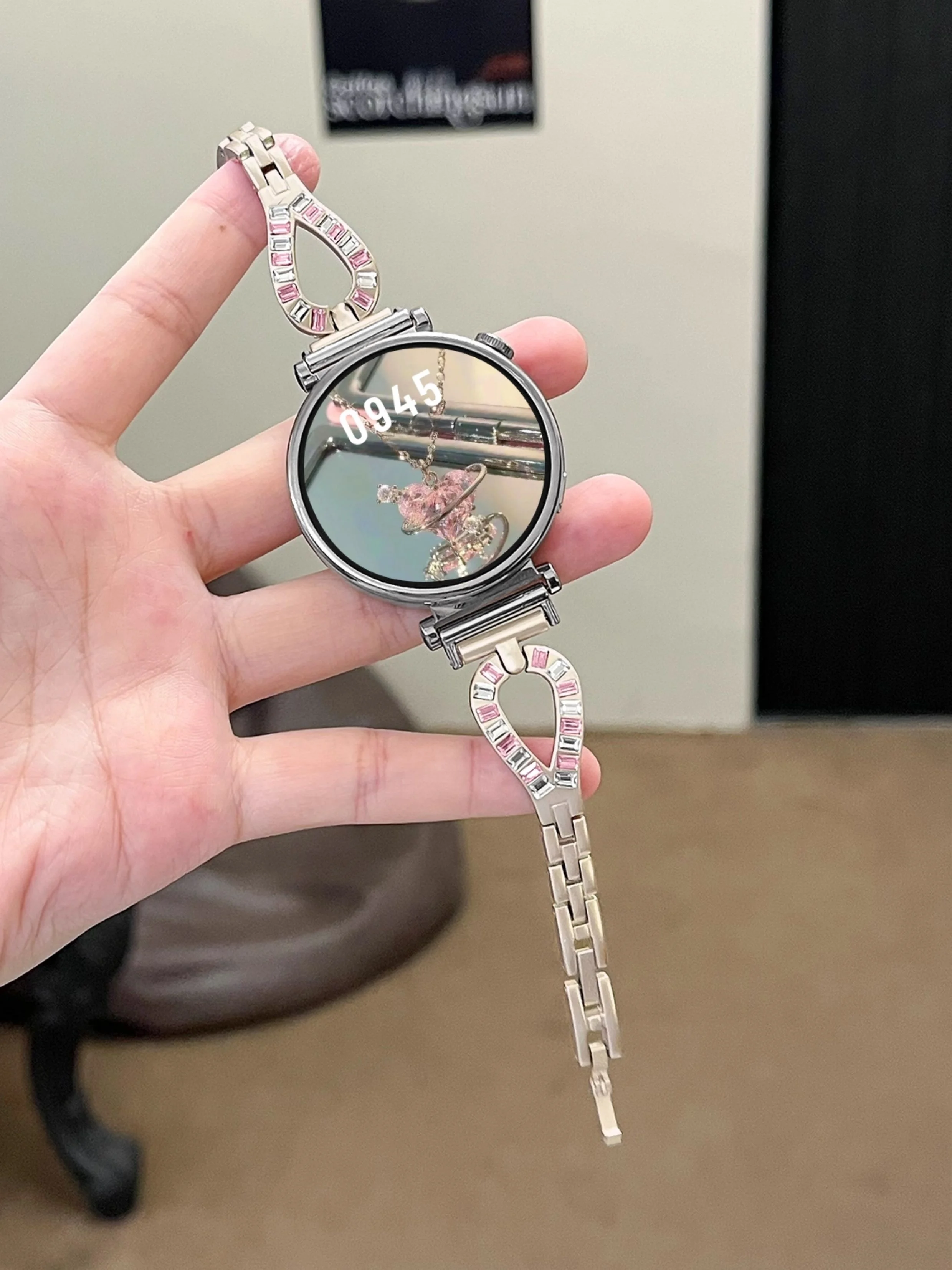 

Drip Diamond Metal is suitable for fashionable watch straps of 22mm/20mm/18mm on Huawei GT5/GT5 Pro/GT4/GT2/3/4