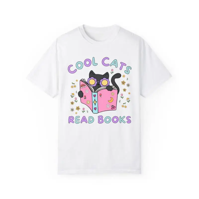 

Women's "Cool Cats Read Books" T-Shirt Cute Graphic Tee Book Lover Cat Owner Gift Librarian Teacher Casual Top
