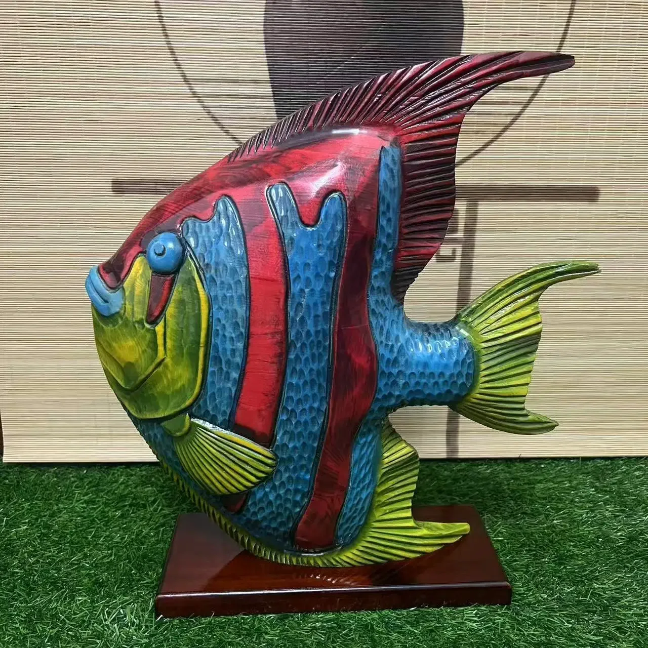 Wooden craftsmanship is rich and lucky every year, auspicious furniture, handmade wood carving, hand-painted festive gifts,