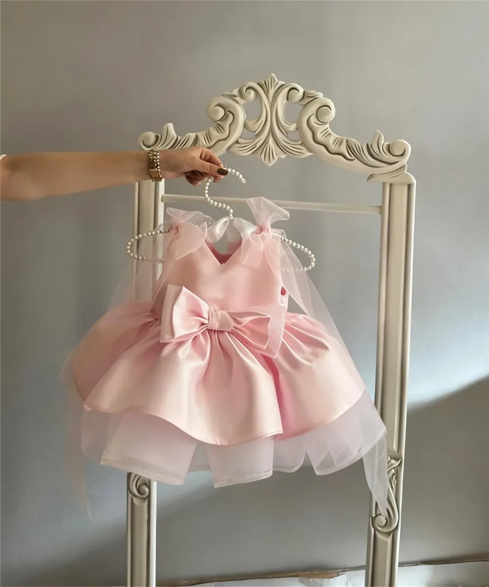 

Customized Cute Satin Flower Girl Wedding Dress Sleeveless with Bow Puffy Princess Kid Birthday Party First Communion Ball Gown