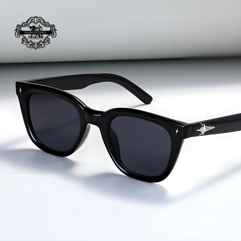 Classics Full Frame Anti-Uv Sunglasses for Men Cross Rivet Design Colored Lenses Goggles Female Square UV400 Sunglass