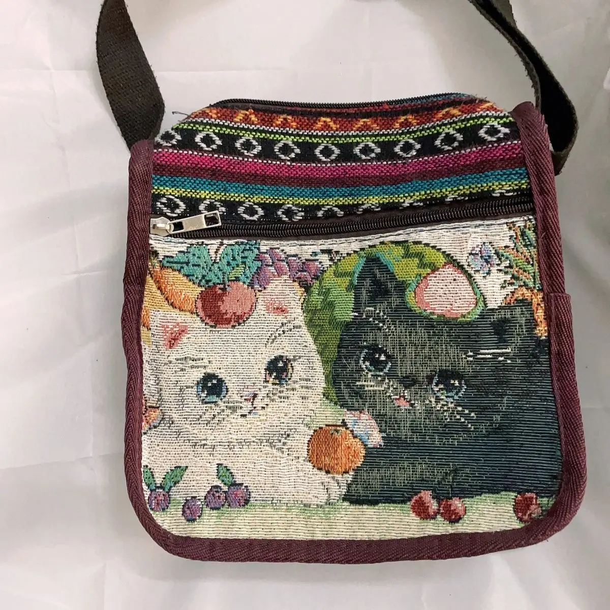 Two Cartoon Canvas Embroidery Crossbody Bag New High Appearance Level Explosion Ethnic Embroidery Bag Girl Cute Bag