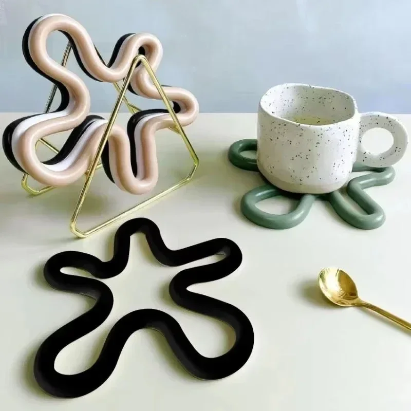 

Geometric Heat Resistant Silicone Drink Coffee Coasters Patrick Star Non-Slip Pot Holders Table Placemats Kitchen Accessory Pads