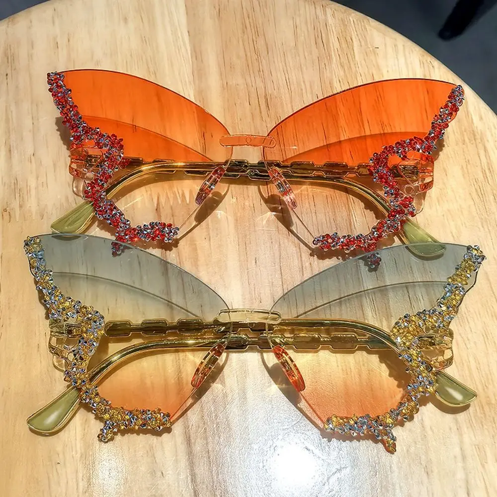 Vintage Style Butterfly Sunglasses UV Protection Oversized Rimless Sun Glasses Luxury Design Rhinestone Decoration