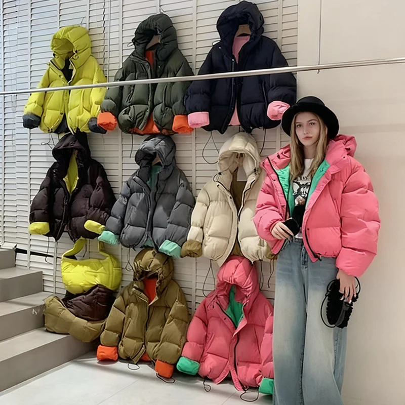 

2025 Autumn/Winter Women's Short Down Jacket With White Duck Down Color Blocking Coat Jacket