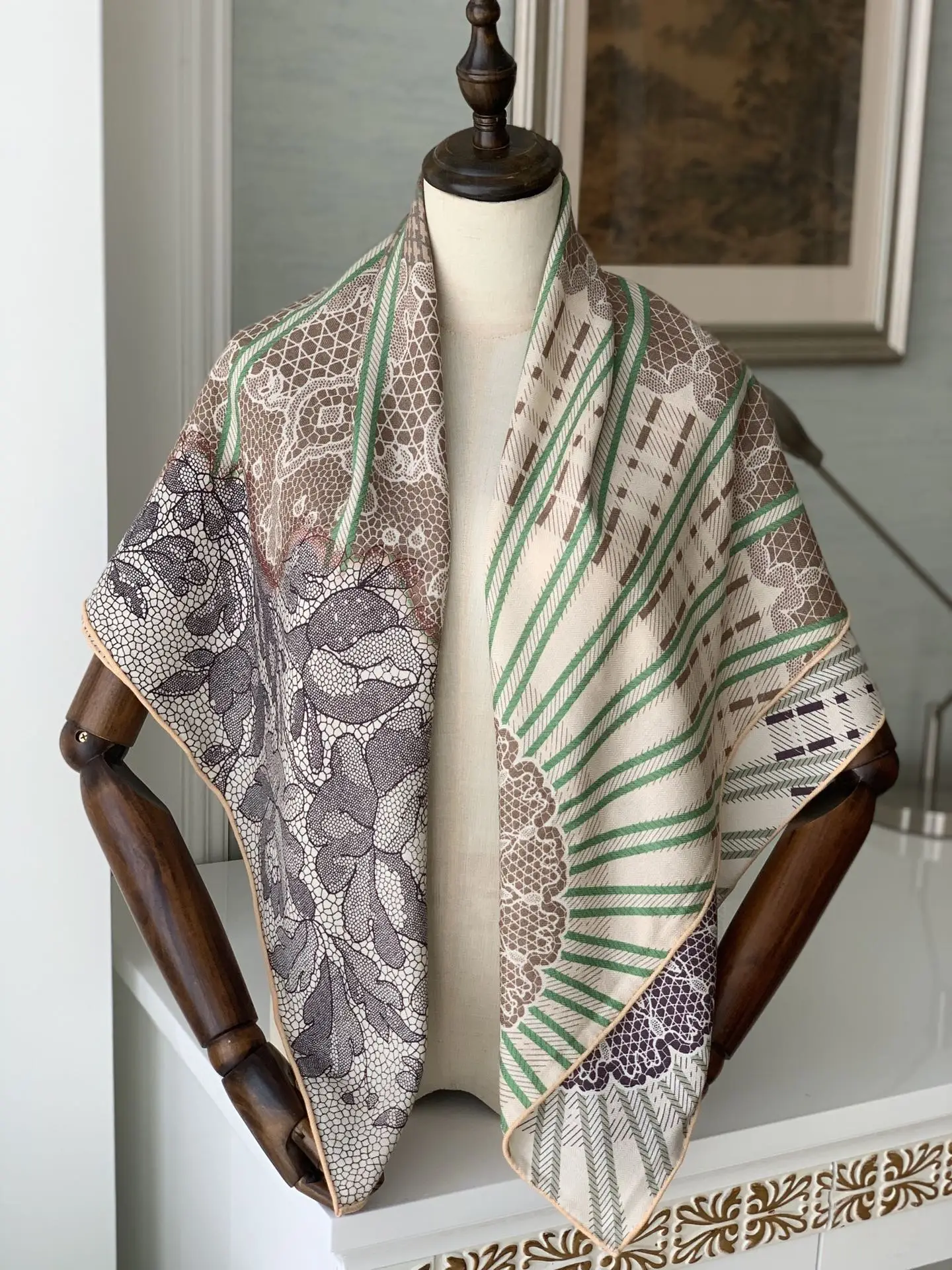 

High quality 110CM silk cashmere warm and breathable autumn and winter luxury women's shawl scarf