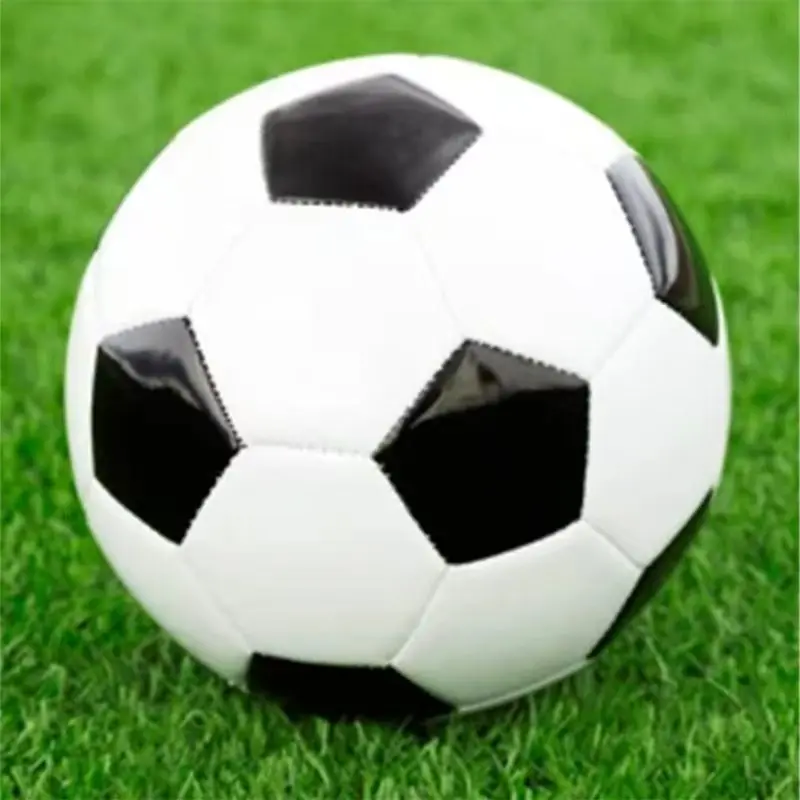 كرة القدم كلاسيكية باللون الأسود والأبيض مقاس رسمي 5 كرة قدم ناعمة من البولي يوريثان للأطفال والأولاد والبنات والشباب والكبار كرة تدريب هدية في الهواء الطلق