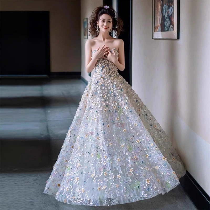 カスタマイズされたイブニングドレス ノースリーブ スイートハートネック Aライン 花柄 フロアレングス ストラップレス パーティー レースアップバック ブライダル プロムドレス