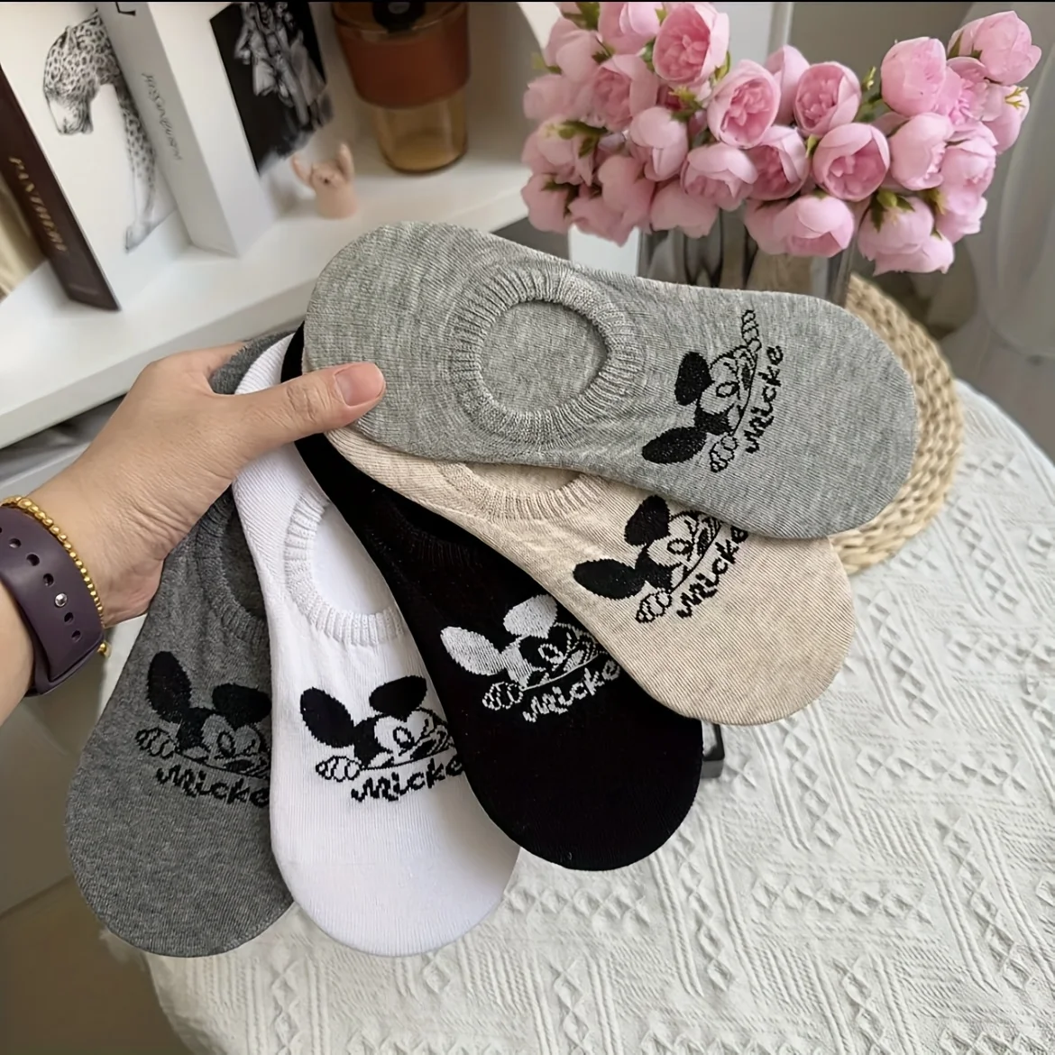 

5 Pairs of New Fashionable Summer Lightweight Breathable Cartoon Women's Boat Socks With Personalized College Style Short Socks
