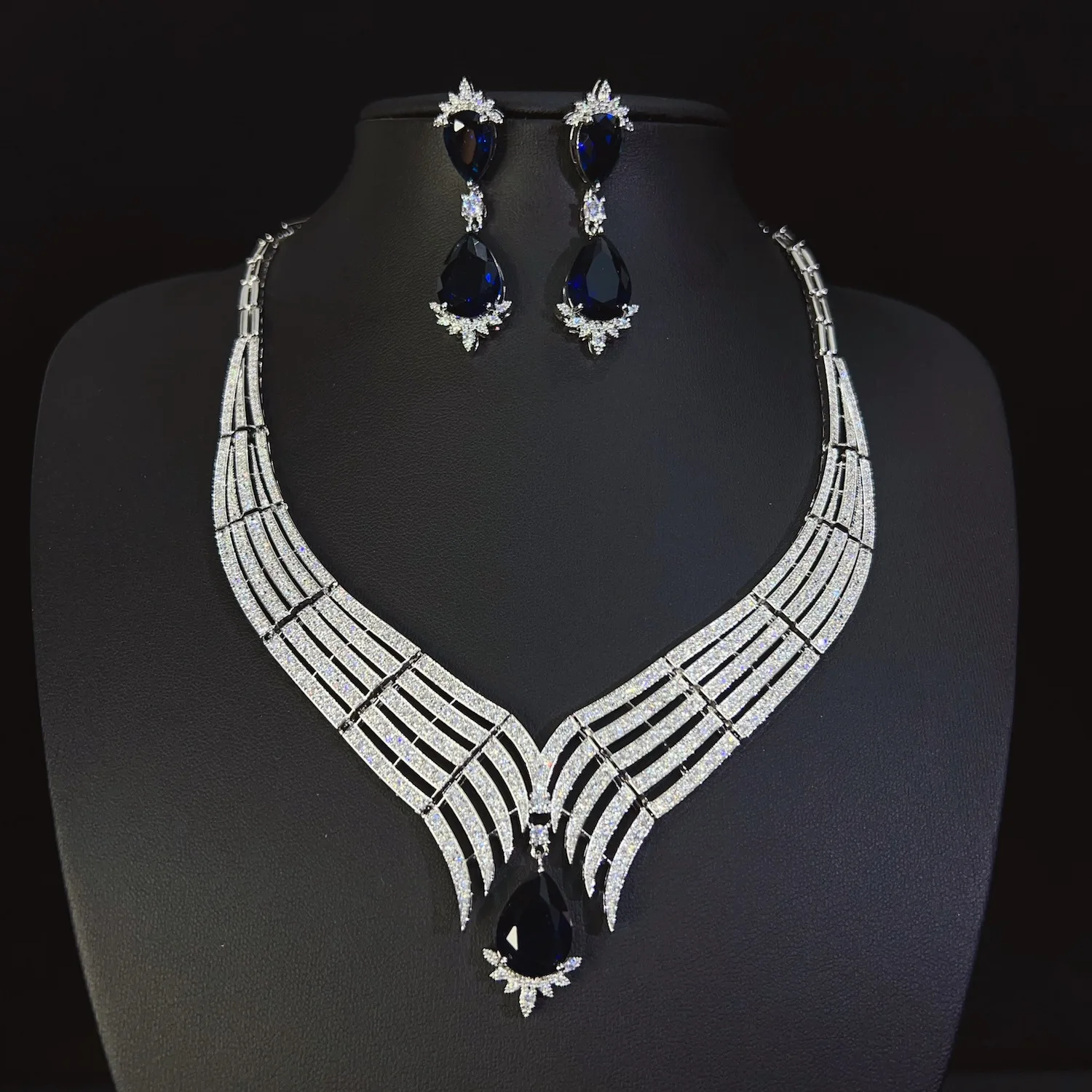 Luxury Fashion Heart Of The Ocean Blue Teardrop Zircon Necklace Earrings 2Pcs Set Women High-End Wedding Banquet Dress Accessori