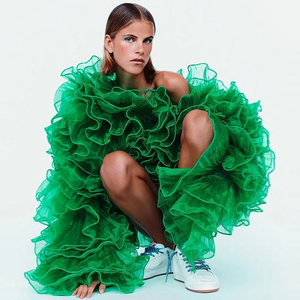 

Green Ruffles Tulle Top Women Puffy Tulle Fashion Jacket Long Sleeves Women Formal Wear Singer Dance Team Performance Costume