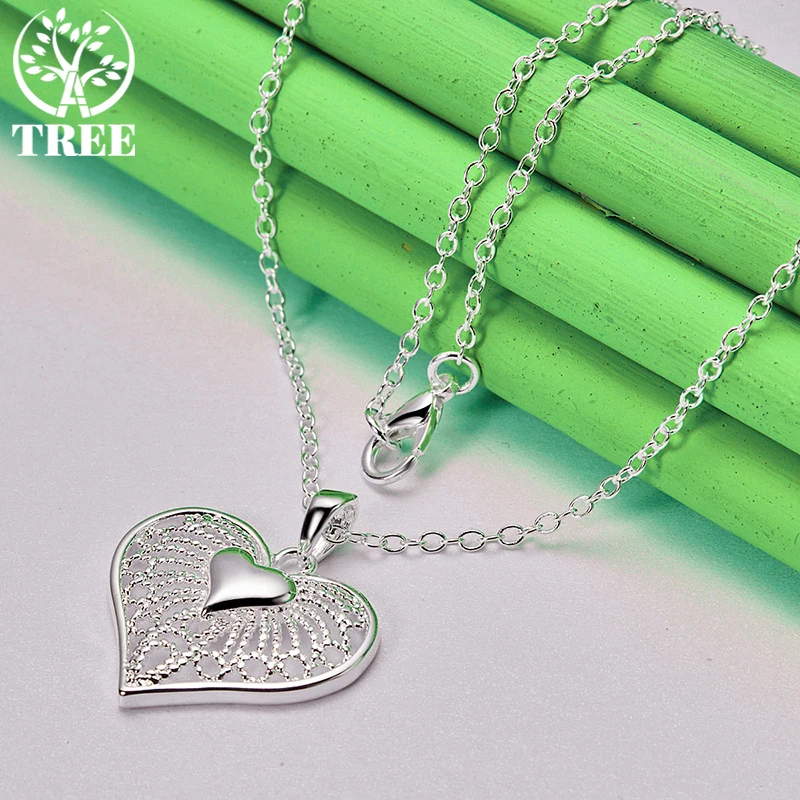 Women's 18K Gold Heart Pattern Pendant Necklace, Gift