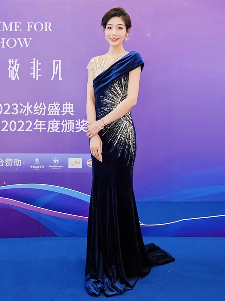 Host High-End Fishtail Temperament Performance Banquet Light Luxury Heavy Industry Niche Dress