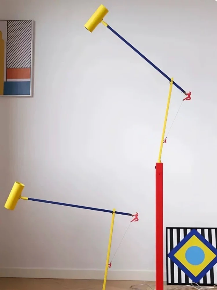 北欧モダンなインターネットセレブの雰囲気メンフィス釣りリビングスタディルームフロアスタンディングランプシンプルな寝室の垂直ライト