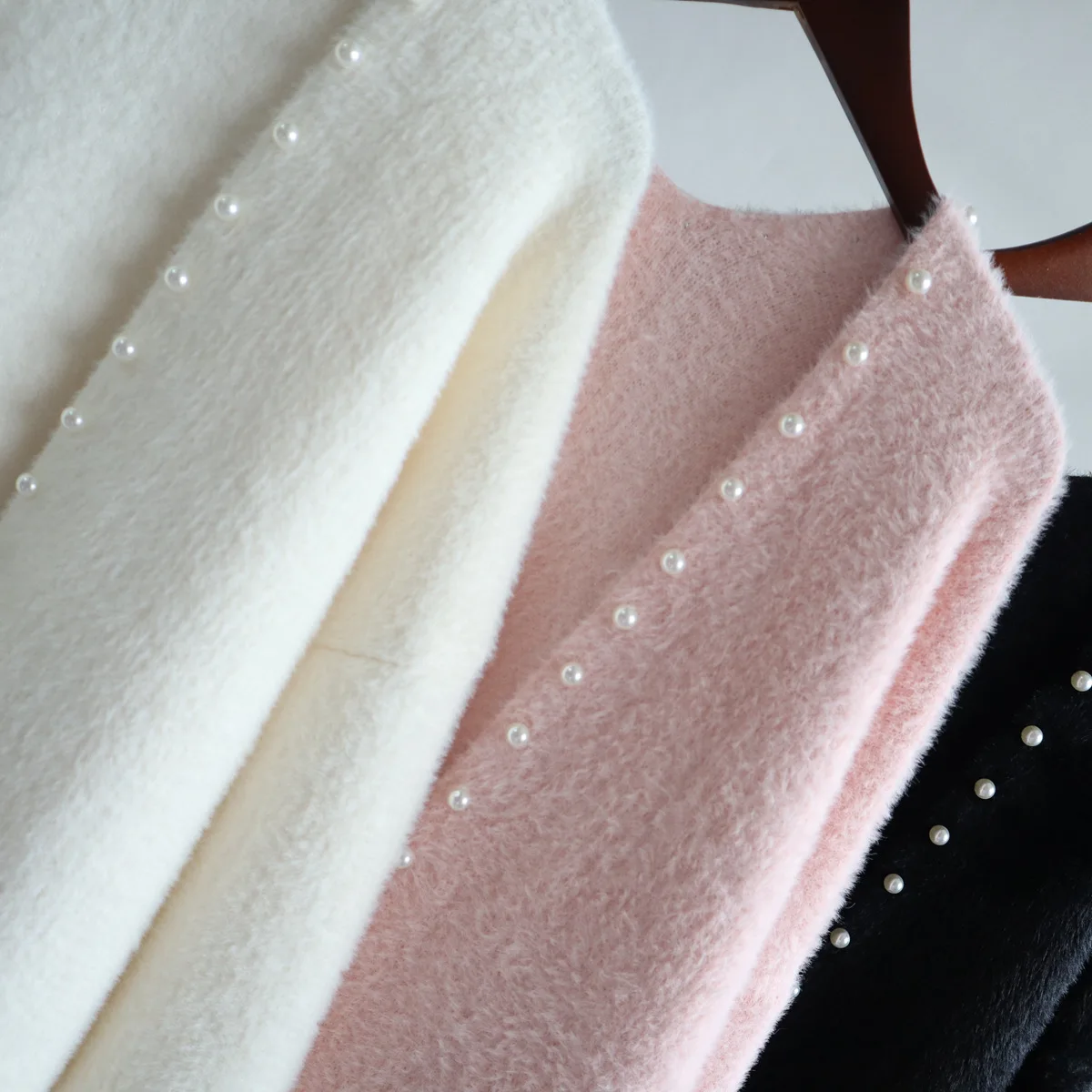 2024 Autumn Women Open Stitch Vintage Thick Furry Pearl Beading Warm Cardigans Long Sweater Coat Cardigans Pink Beige Outwear