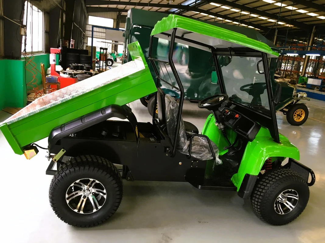 Golf Buggies and Farm Electric Utility Vehicles Towing Track Vehicle Electric Battery Powered Farm Utv with Cargo Box