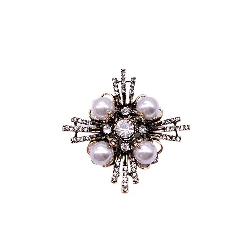 Vintage Barock Perle Kreuz Broschen für Frauen Retro Strass Kreuz Brosche Hochzeiten Bankett Pins Luxus Schmuck Geschenke