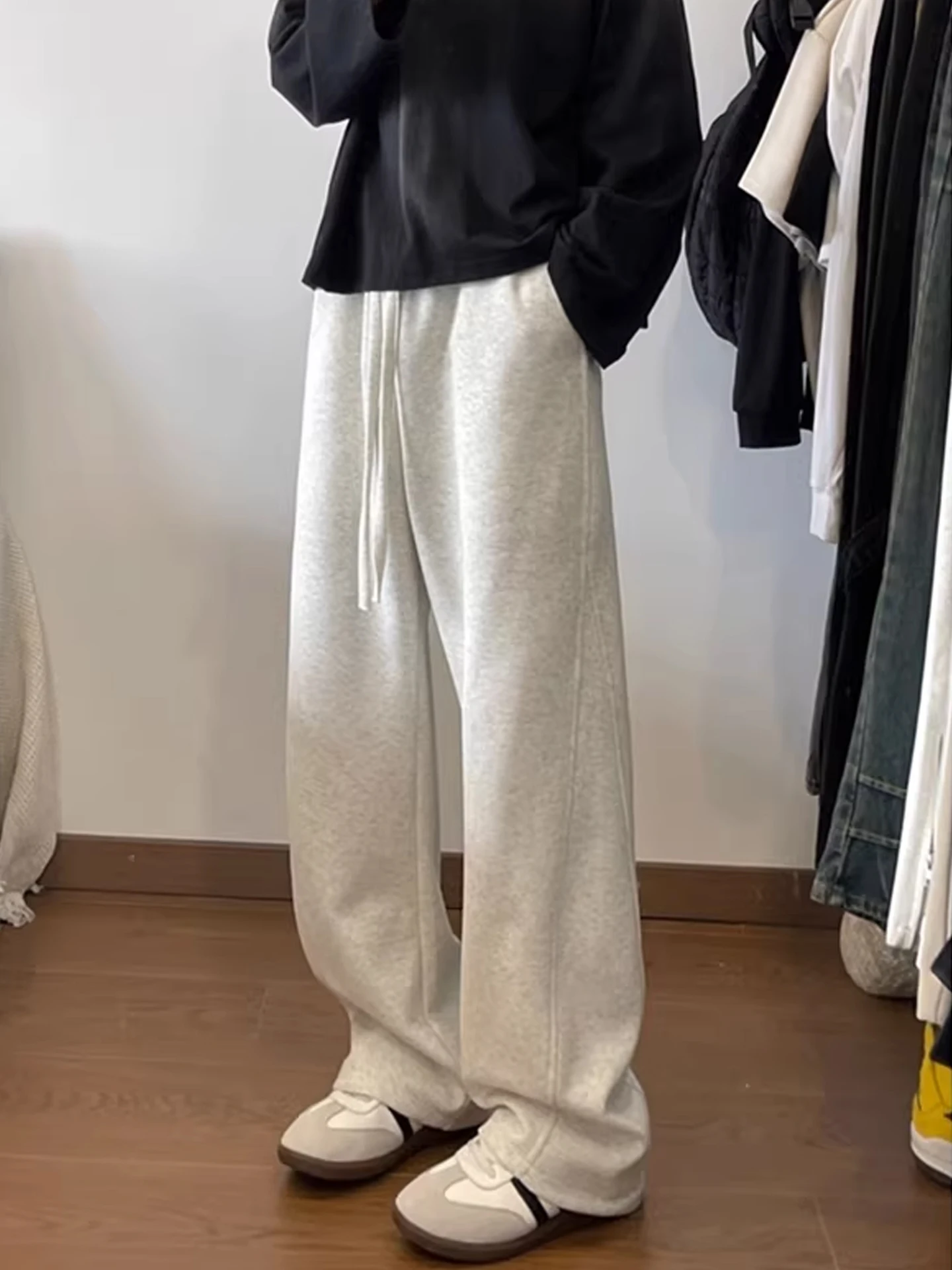 

Men's Casual Wide Leg Pants Dra Loose Comfortable Straight Cut Trousers Spring Faion Casual Trousers for Men