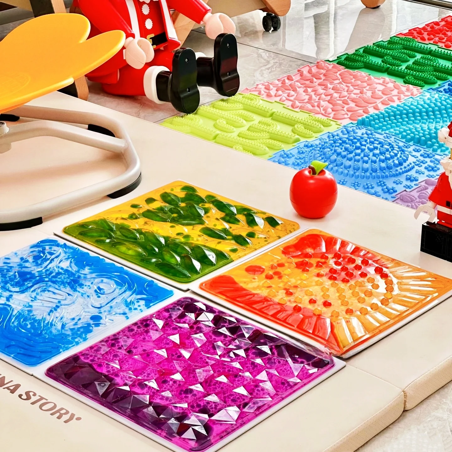 

3D-игрушка с жидким наполнителем Bri Mat Early Eon Sensory Cler для детей в детском саду