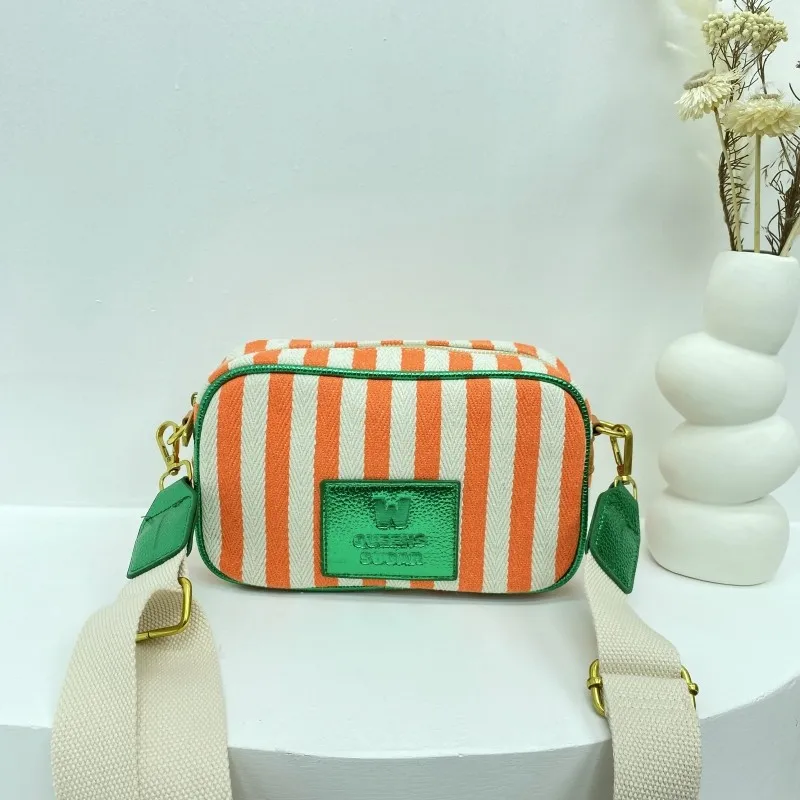 حقيبة ماسنجر أنيقة مستوحاة من الباريس - حقيبة كروس فاخرة بلون سادة مع تفاصيل جلدية كلاسيكية بسيطة #2