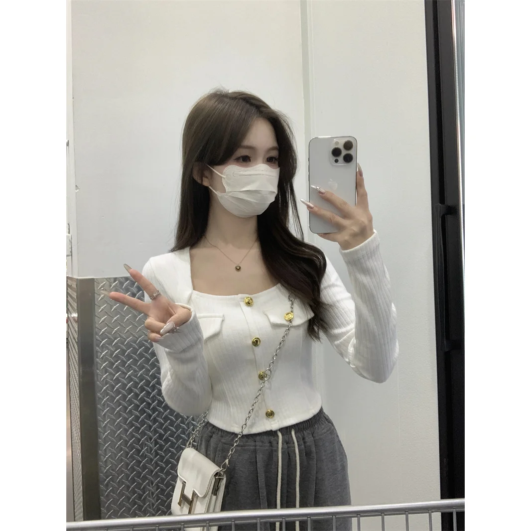 Fasion Chic Square Neck Knitted Sweater Women in Spring Autumn Winter with A Small Slim Design A Long Sleeved Top Many People