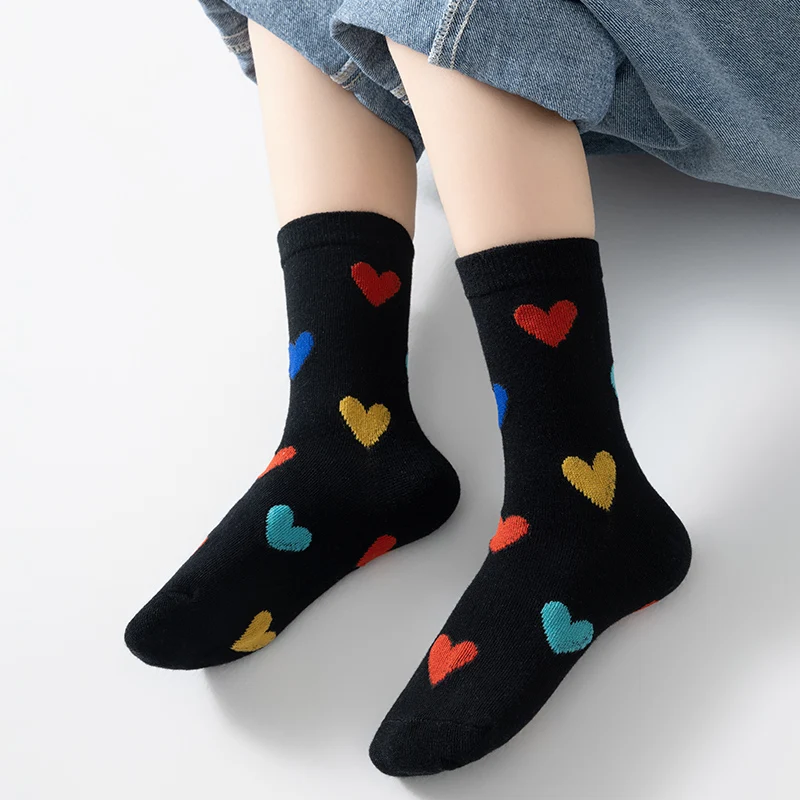 Three pairs of girls' socks for spring and autumn, sweet and versatile, with a heart-shaped color block design