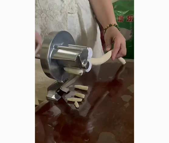 Hand crank machine Macaroni  Pasta  Manual noodle