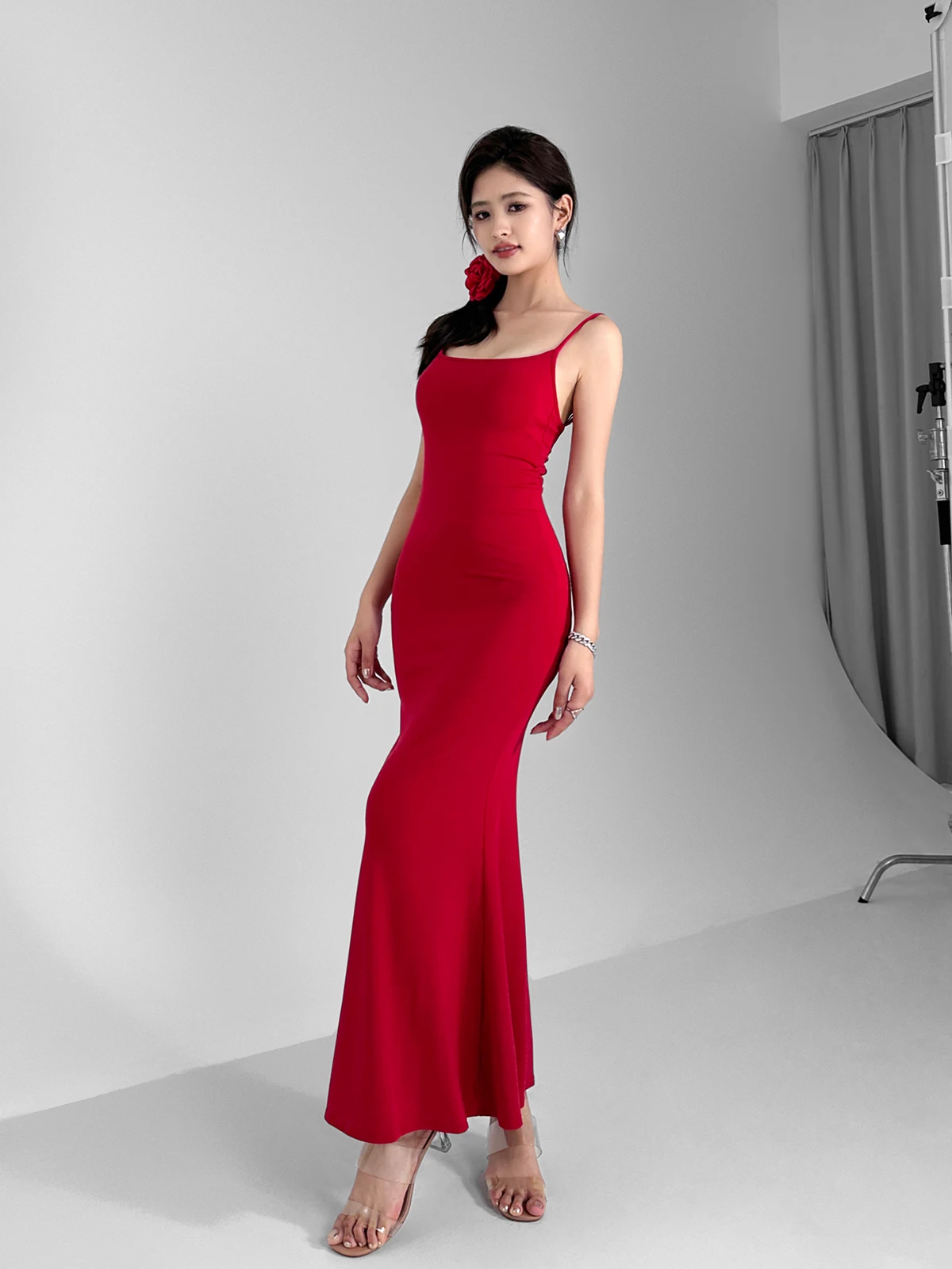 

Fashion Sling Dress Women Summer Butterfly Hollow Out Backless Spicy Girl Chest Pad Slim Waistband Fish Tail Long Dress 6W4F