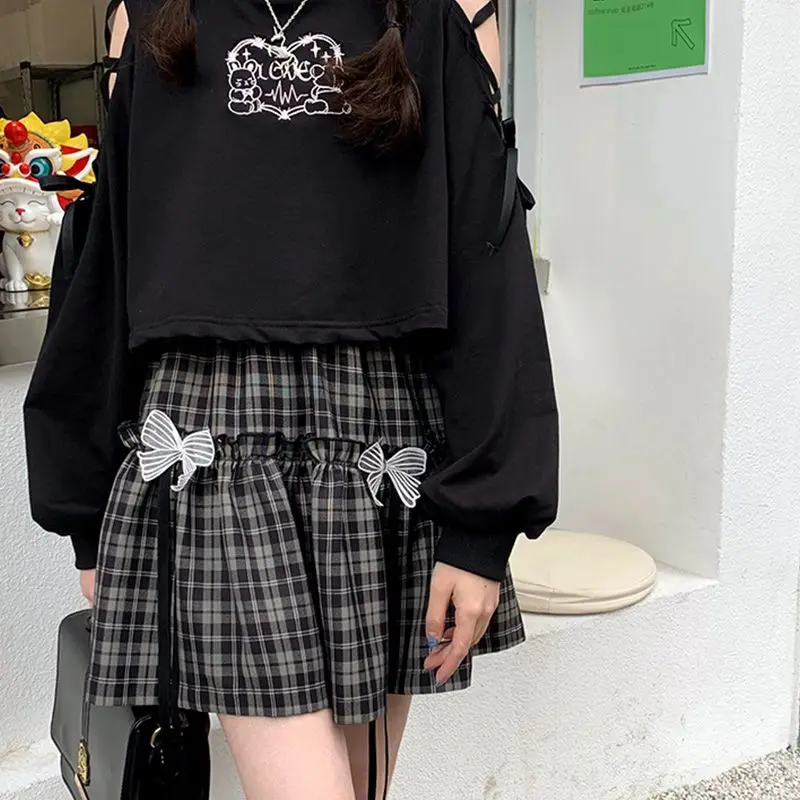 【 Two piece set 】 Off the shoulder long sleeved t-shirt women's sweater short top+plaid short skirt jk half skirt student set