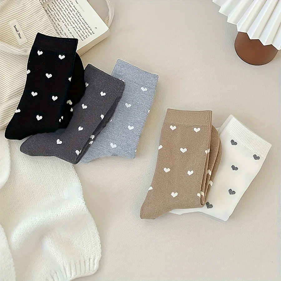 5 Pairs Women'S Warm Winter Color Heart Pattern Jacquard Comfortable Soft Literary Casual All-Match Sweet Fashion Mid-Calf Socks
