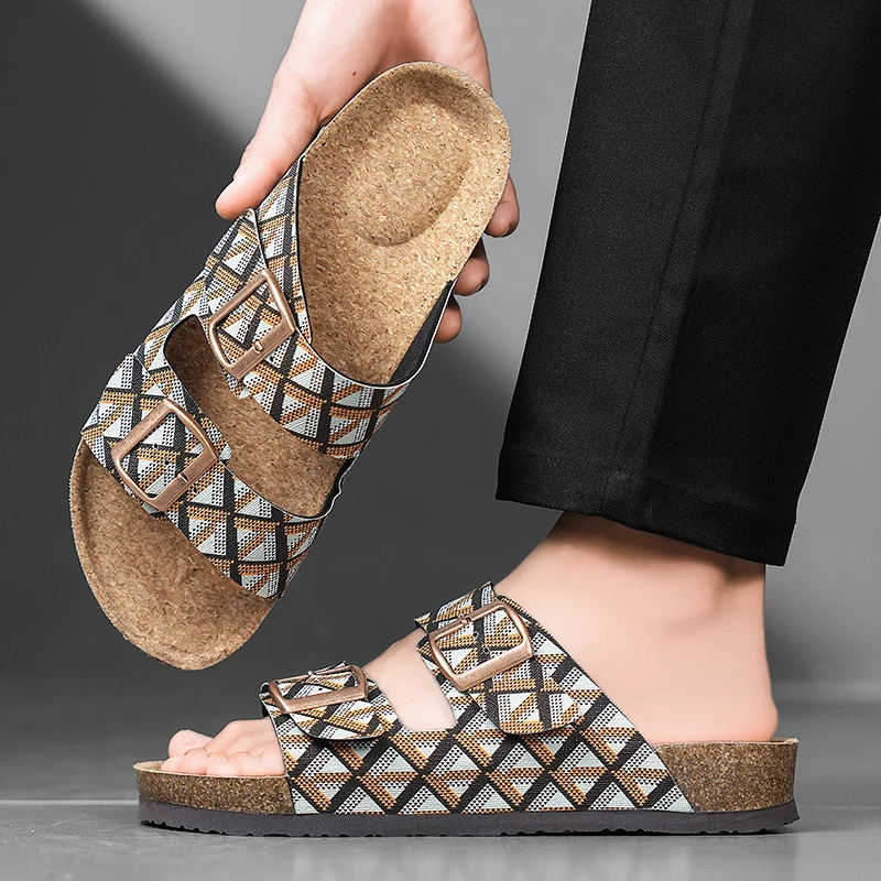 2025 الصيف الكلاسيكية حذاء كاجوال الاتجاه اكتشاف الرجال الصنادل موضة عدم الانزلاق الذكور أحذية رياضية مقاومة للاهتراء المطاط صندل شاطئ