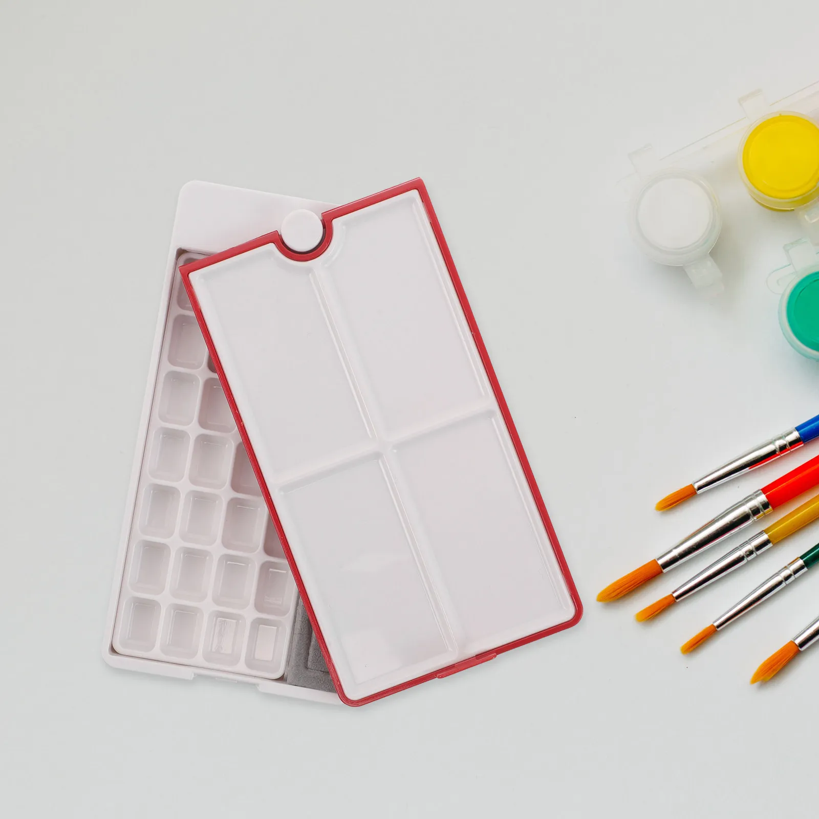 28 Well Portable Watercolor Palette Box Rotate Paint Case Tray Empty Water Color Acrylic Paint Storage Palette for Travel