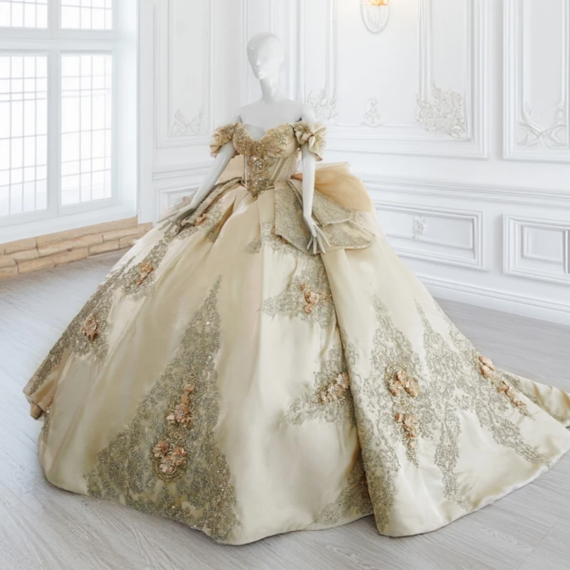 

Блестящие платья для Quinceanera цвета шампань с открытыми плечами, аппликациями, цветами, бисером, кристаллами, бантом, тюлевым корсетом, для вечеринок, дней рождения, Sweet 16