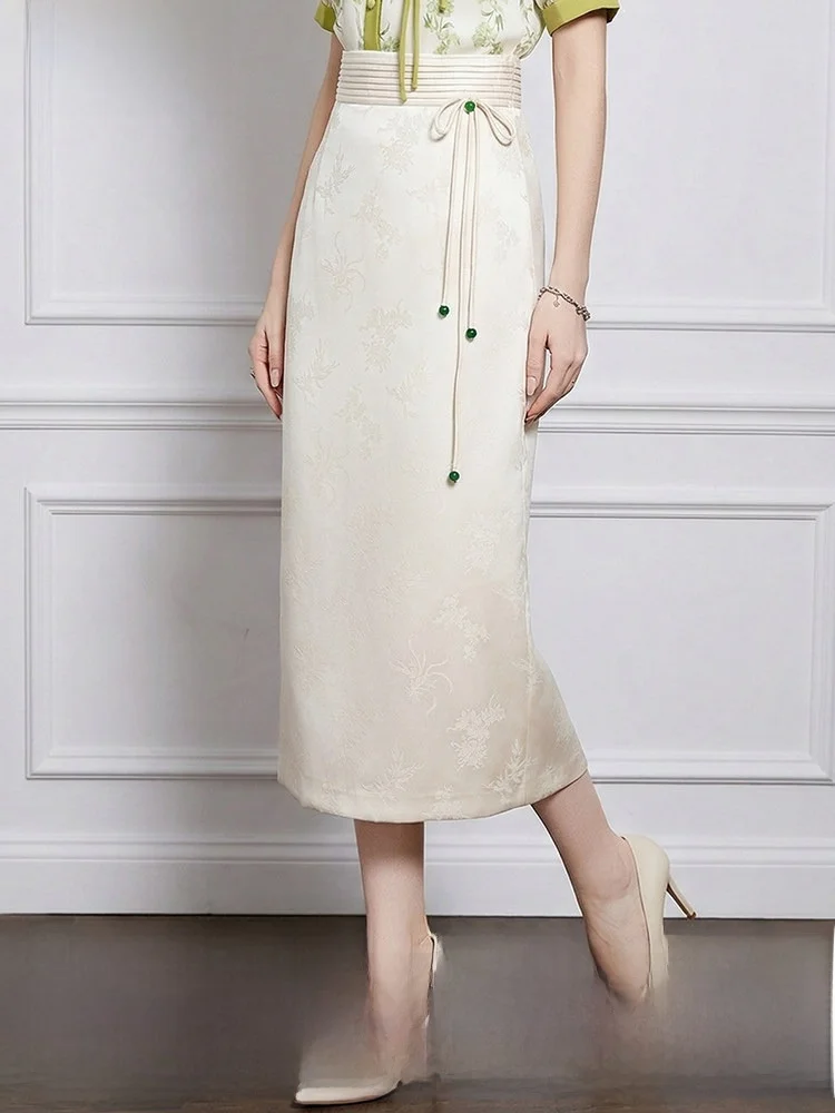 

High Waist Slim Fit Half Skirt for Women Summer New Embroidery Button Design Straight Tube Bodycon Skirt Fashionable Elegant
