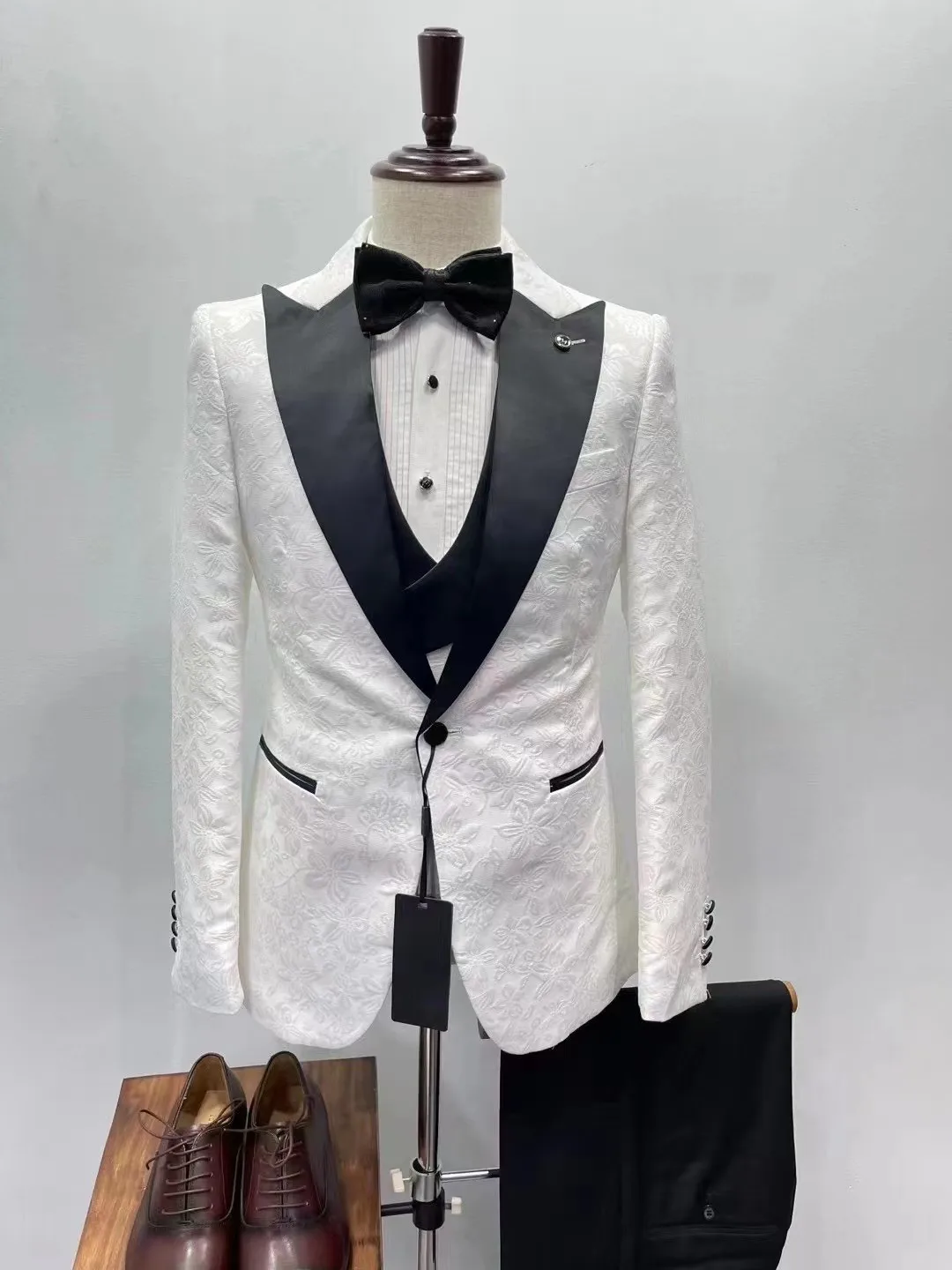 

Custom formal Jacquard suit men wedding groom party tuxedo man prom Blazer slim fit white 3-piece trajes de hombre costume homme