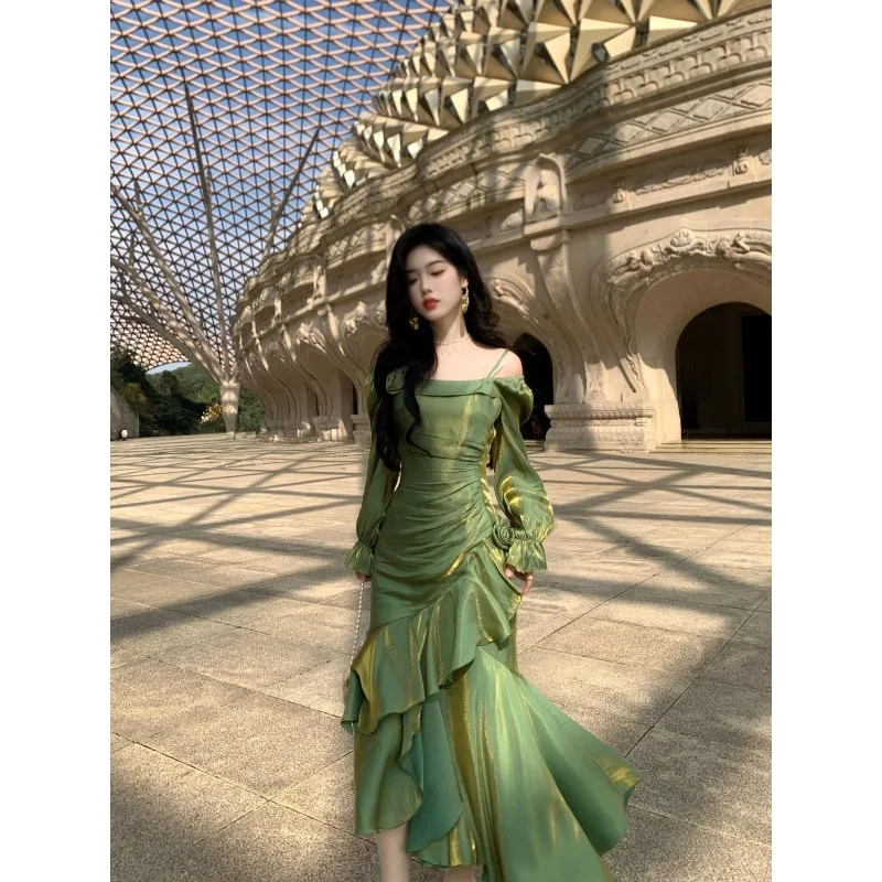 

French One-shoulder Long-sleeved Versatile Solid Color Elegant Dress