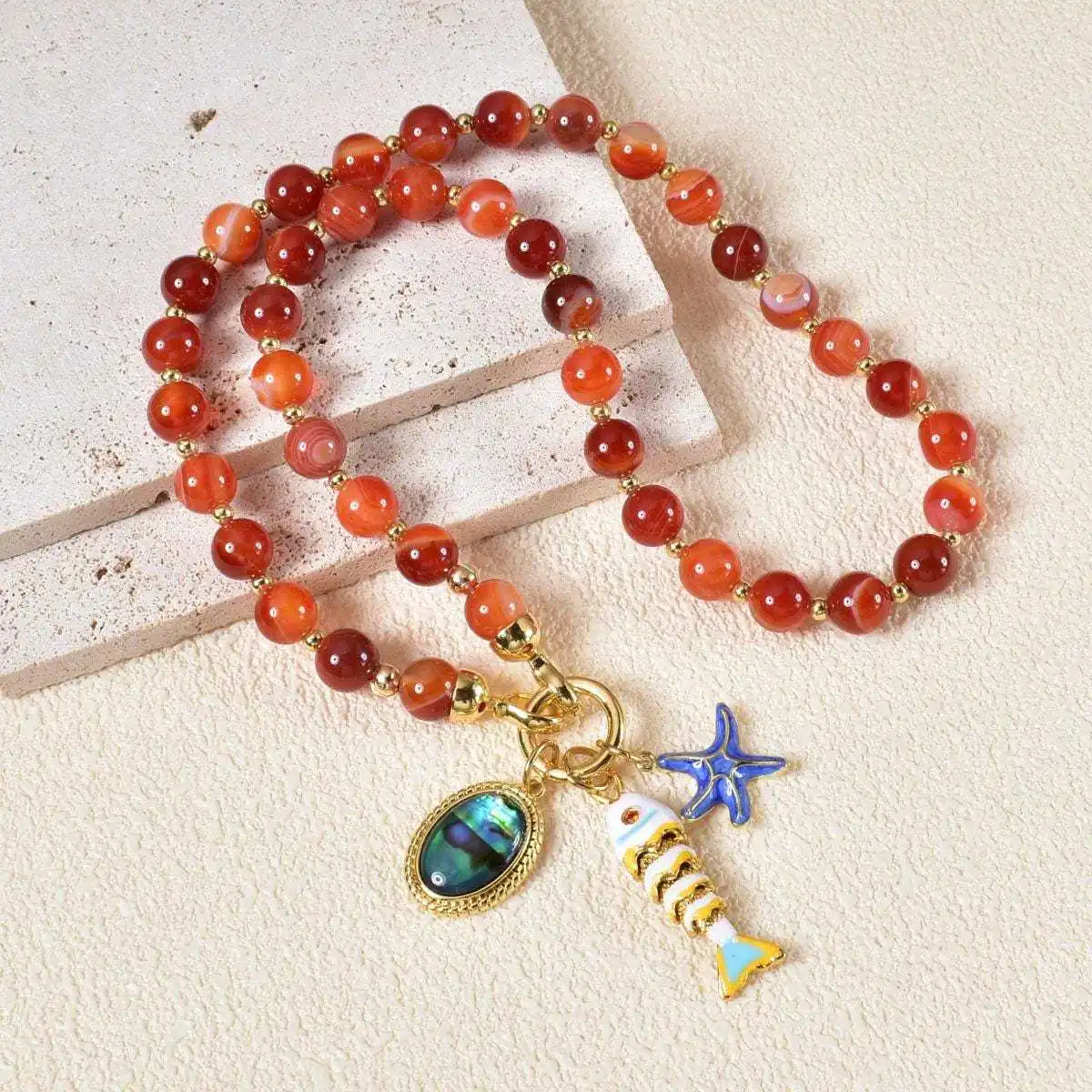 Natural Red Agate Beaded Necklace for Women, Enamel Fish Starfish Abalone Shell Pendant Necklace, Boho Ocean Style Adjustable Da