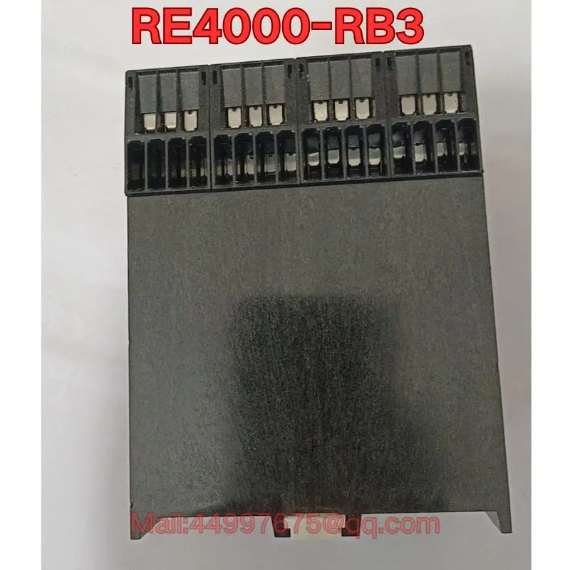 

Проверка функции реле безопасности RE4000-RB3 б/у: нормально. Последние цены на 2026 год.