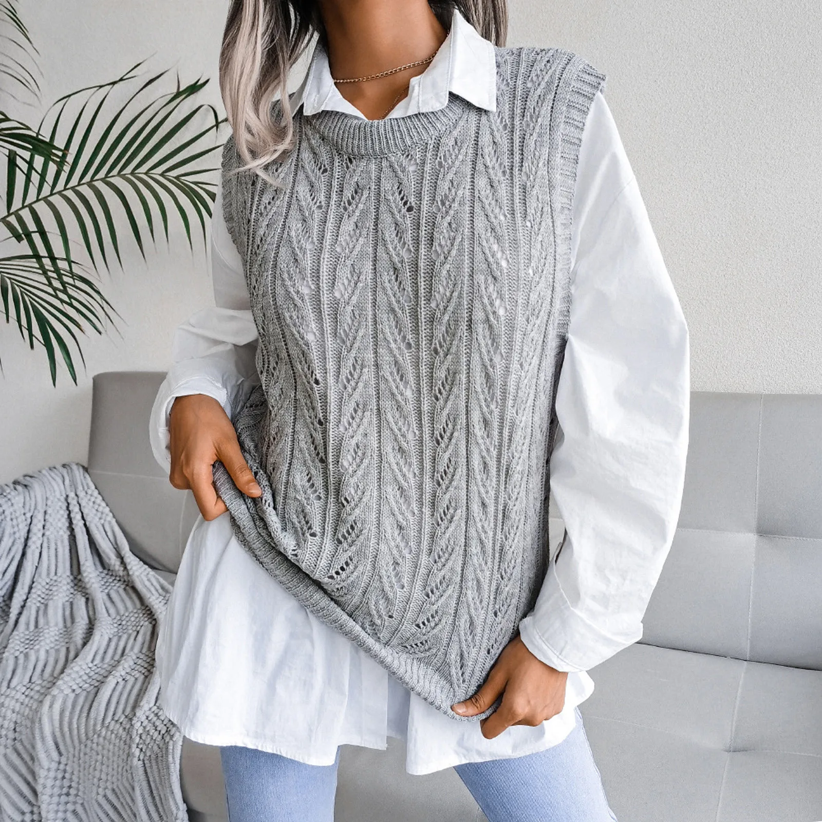 Women Knitted Vest Sleeveless Sweater Female Spring Autumn Vintage Casual Preppy Style Korean Fashion Loose All-Match Waistcoat