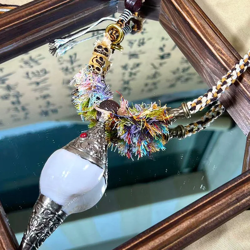 Tibetan-Style Copper Conch With Agate Accents, Handmade Jewelry Necklace